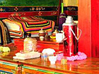 http://www.chinatourguide.com/china_photos/tibet/attractions/local_house_tibet_s.jpg